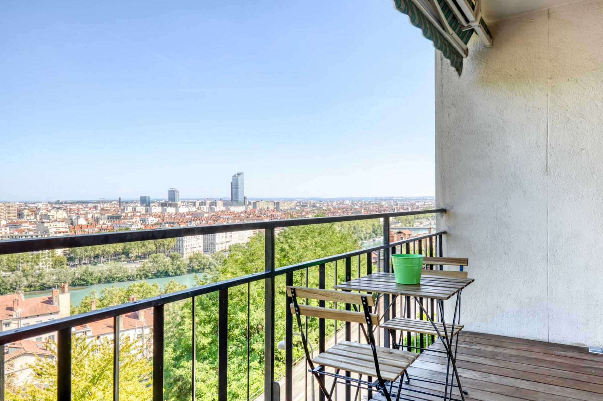 Superbe Appart 3Ch Terrasse Vue Sur Lyon Et Garage Apartment Exterior photo